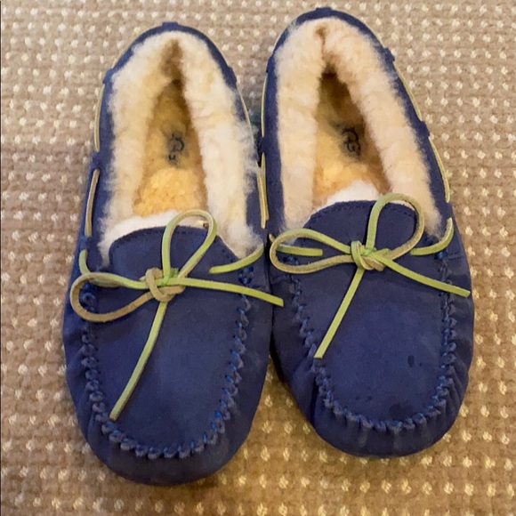 ugg dakota blue